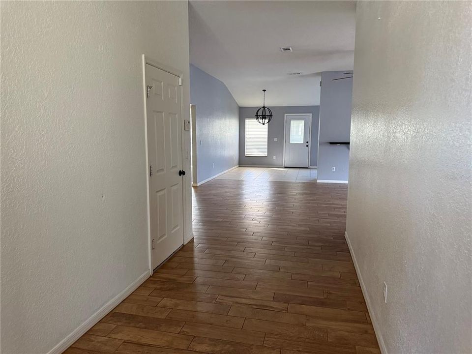 出租: $1,800 (3 贝兹, 2 浴室, 1672 平方英尺)