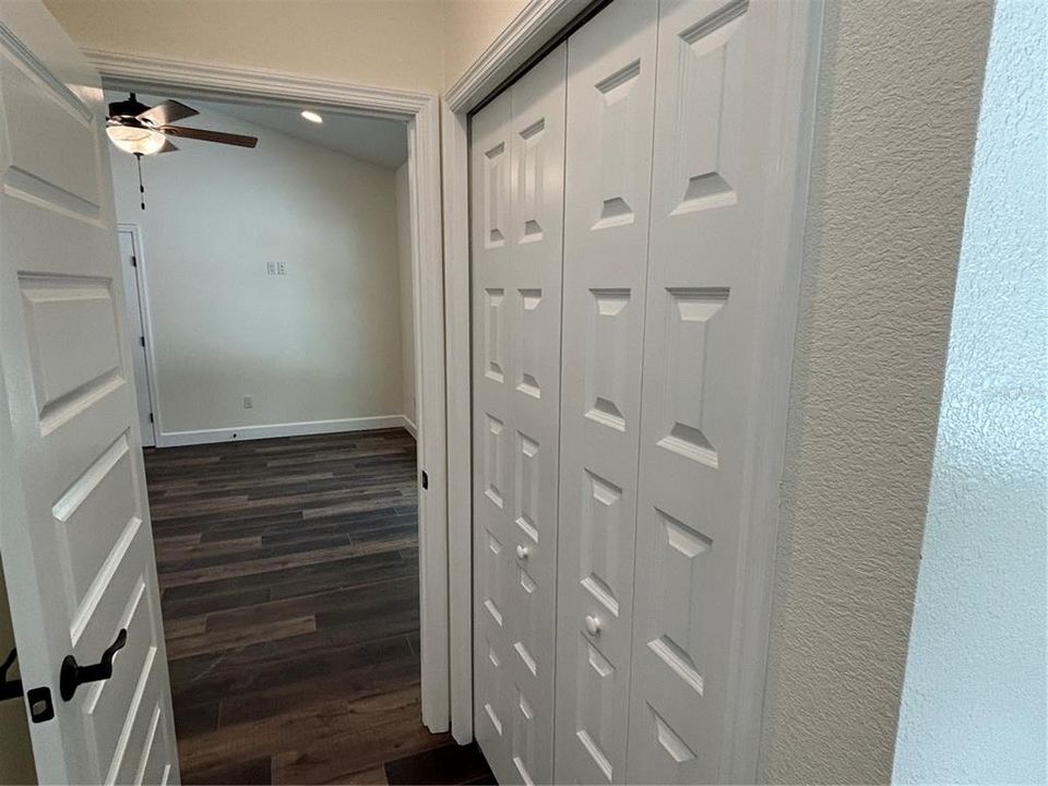 En Venta: $318,000 (3 camas, 2 baños, 1241 Pies cuadrados)