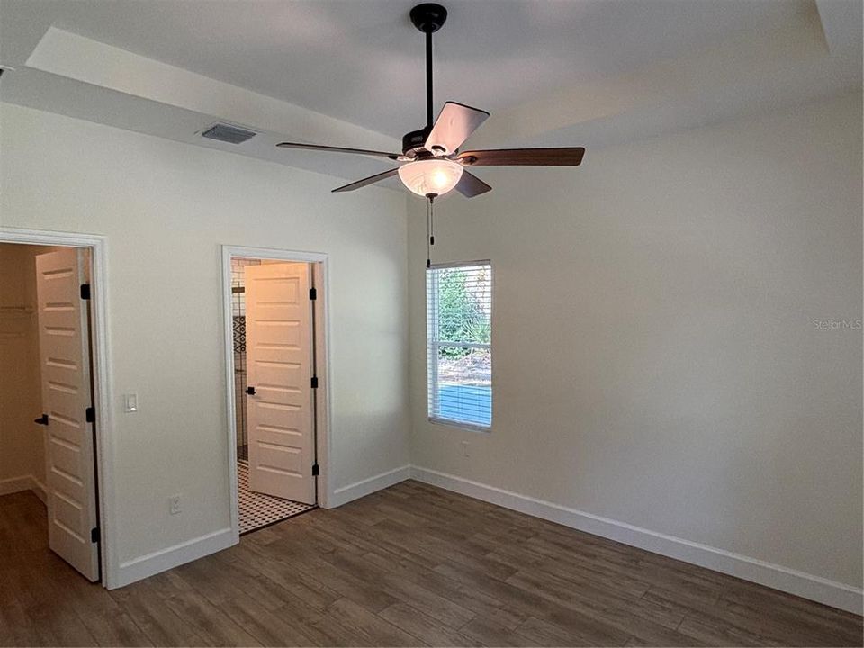 En Venta: $318,000 (3 camas, 2 baños, 1241 Pies cuadrados)