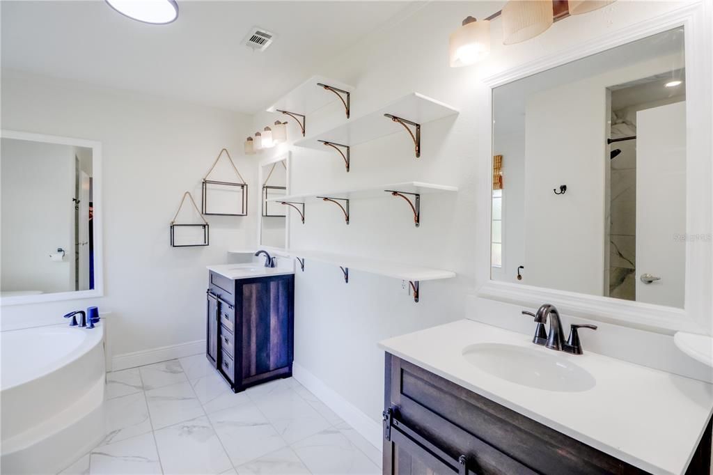 For Rent: $2,400 (3 beds, 2 baths, 1768 Square Feet)