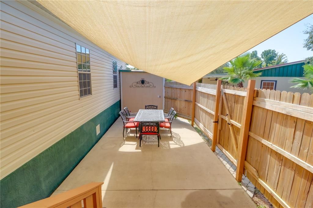 For Rent: $2,400 (3 beds, 2 baths, 1768 Square Feet)