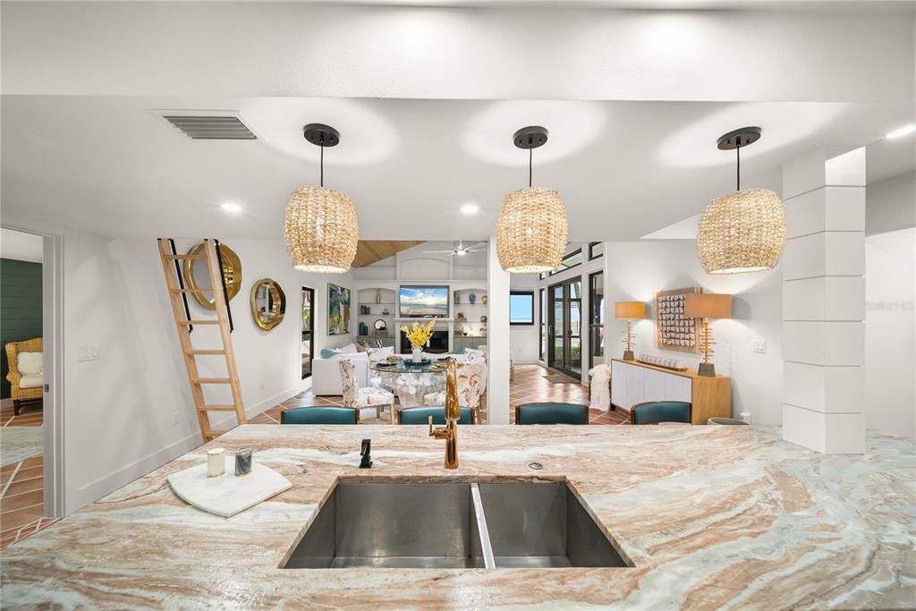 For Sale: $2,199,000 (3 beds, 3 baths, 2252 Square Feet)