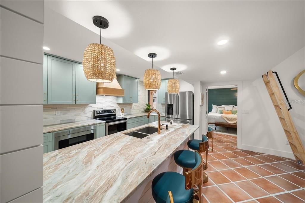 For Sale: $2,199,000 (3 beds, 3 baths, 2252 Square Feet)