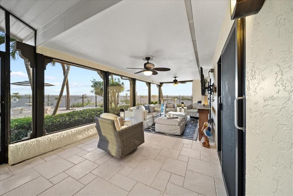 For Sale: $2,199,000 (3 beds, 3 baths, 2252 Square Feet)