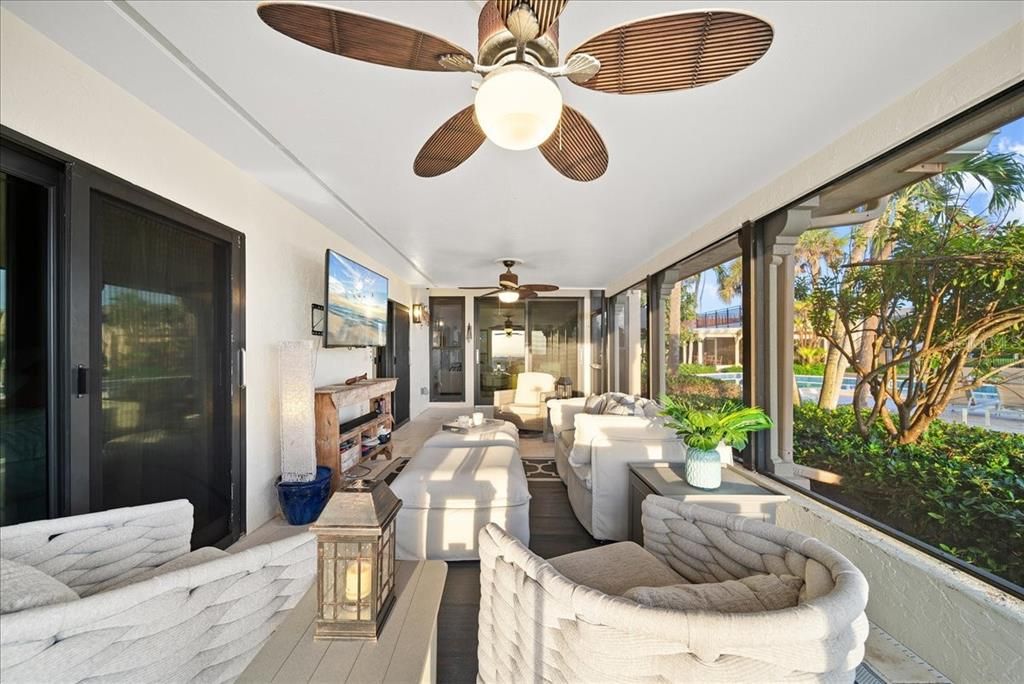 For Sale: $2,199,000 (3 beds, 3 baths, 2252 Square Feet)