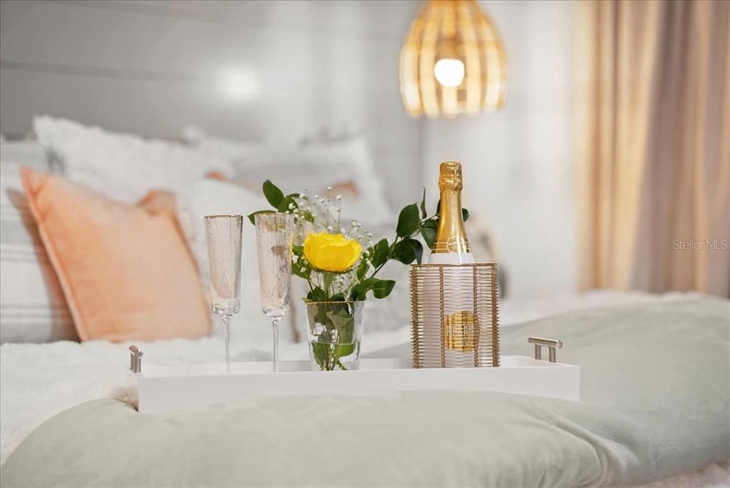 For Sale: $2,199,000 (3 beds, 3 baths, 2252 Square Feet)