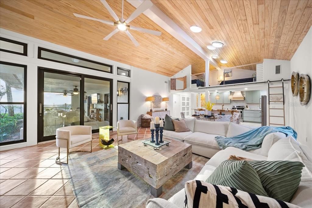 For Sale: $2,199,000 (3 beds, 3 baths, 2252 Square Feet)