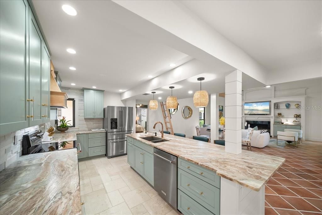 For Sale: $2,199,000 (3 beds, 3 baths, 2252 Square Feet)