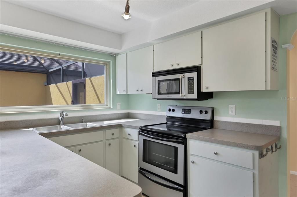 For Rent: $3,000 (2 beds, 2 baths, 1654 Square Feet)