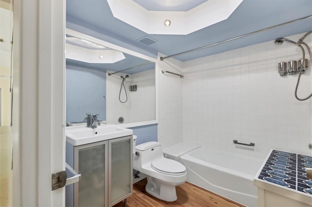 For Rent: $3,000 (2 beds, 2 baths, 1654 Square Feet)