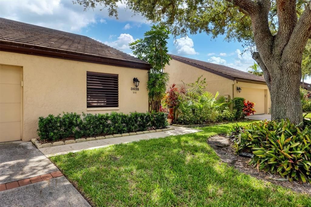 For Rent: $3,000 (2 beds, 2 baths, 1654 Square Feet)