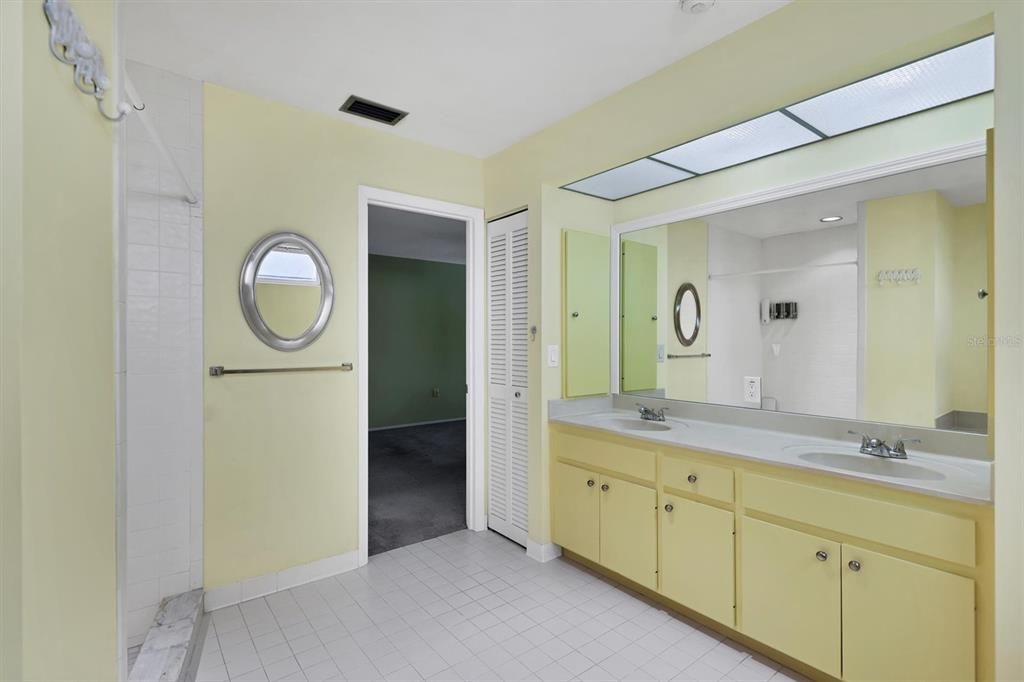 For Rent: $3,000 (2 beds, 2 baths, 1654 Square Feet)