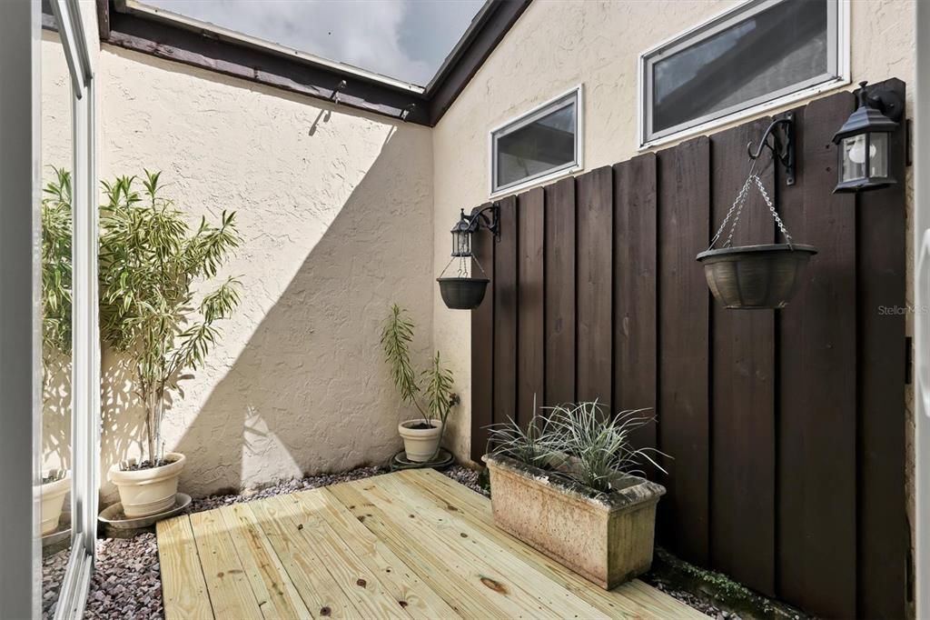 For Rent: $3,000 (2 beds, 2 baths, 1654 Square Feet)