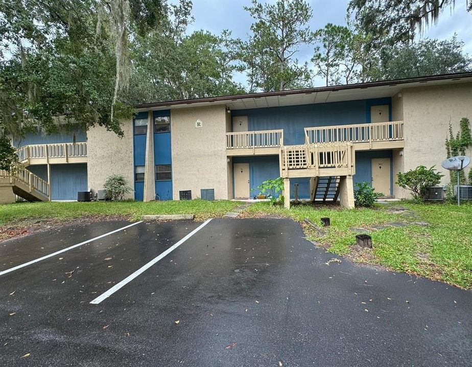 На продажу: $79,900 (1 спален, 1 ванн, 876 Квадратных фут)