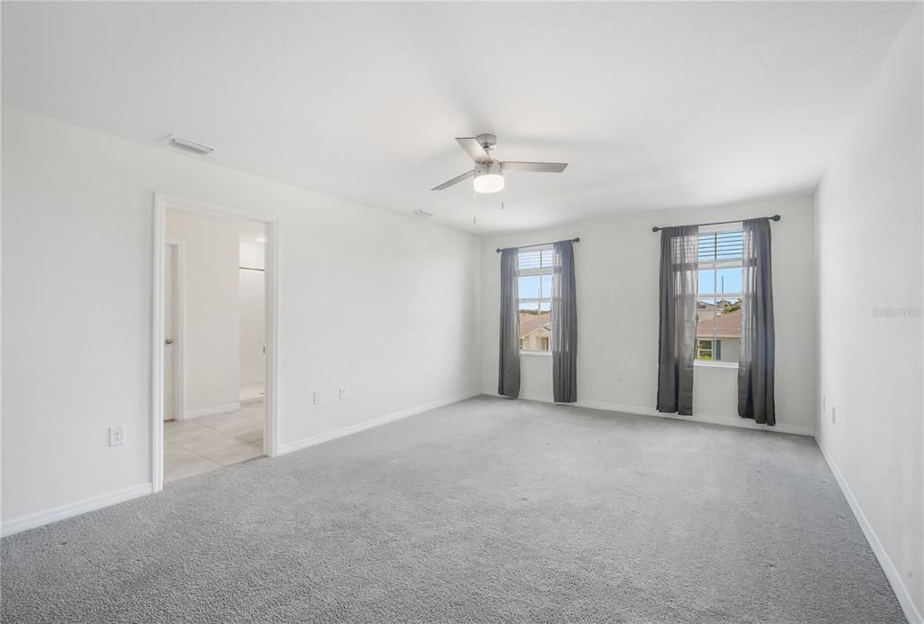 В аренду: $2,399 (5 спален, 3 ванн, 2605 Квадратных фут)