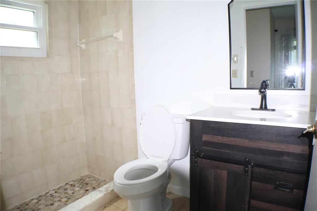 En Venta: $189,900 (3 camas, 2 baños, 1349 Pies cuadrados)