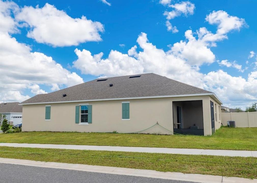 На продажу: $355,000 (4 спален, 2 ванн, 1830 Квадратных фут)