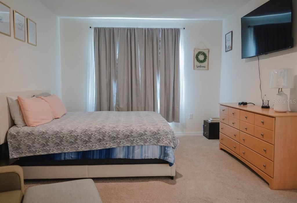 На продажу: $355,000 (4 спален, 2 ванн, 1830 Квадратных фут)