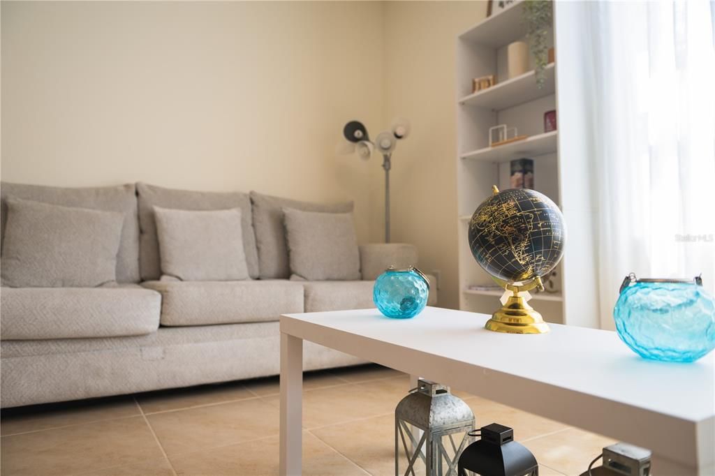 На продажу: $355,000 (4 спален, 2 ванн, 1830 Квадратных фут)