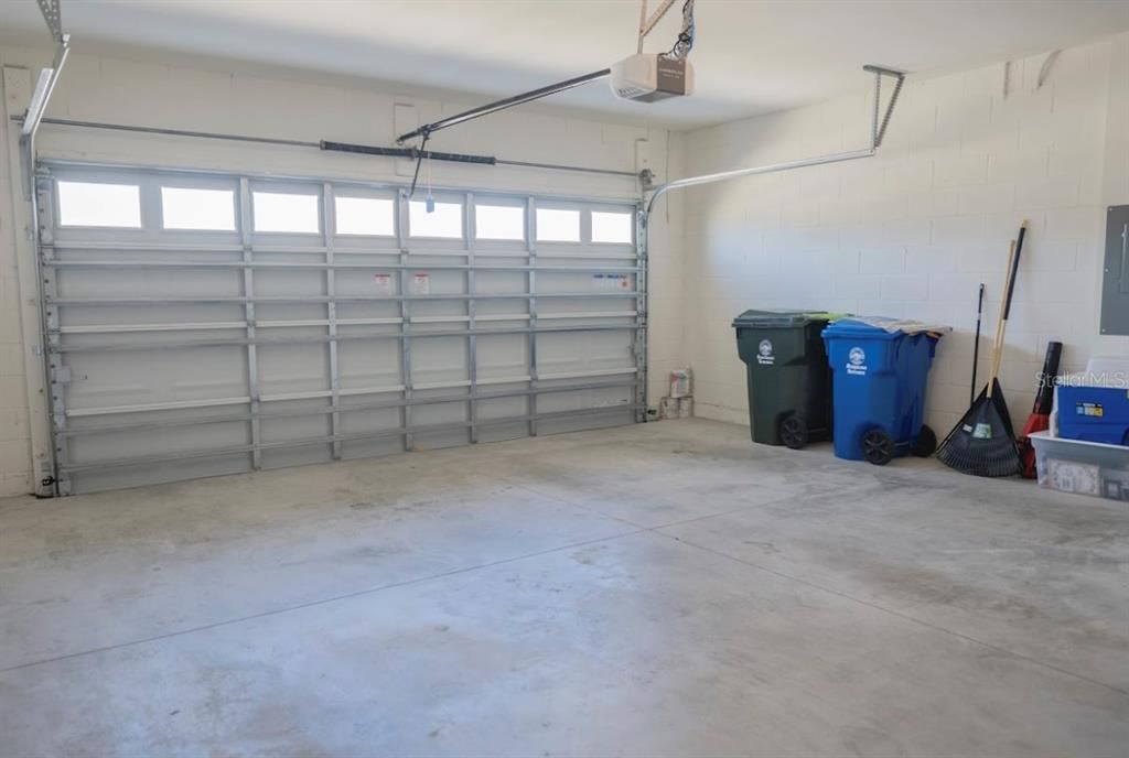 На продажу: $355,000 (4 спален, 2 ванн, 1830 Квадратных фут)