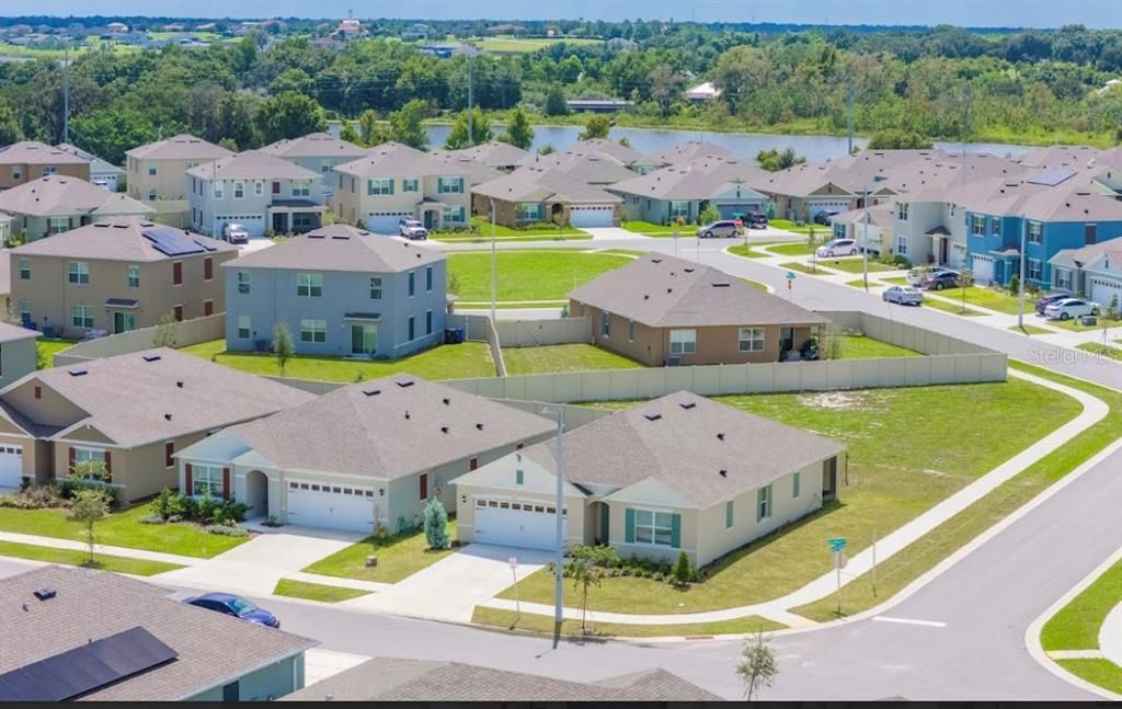 На продажу: $355,000 (4 спален, 2 ванн, 1830 Квадратных фут)