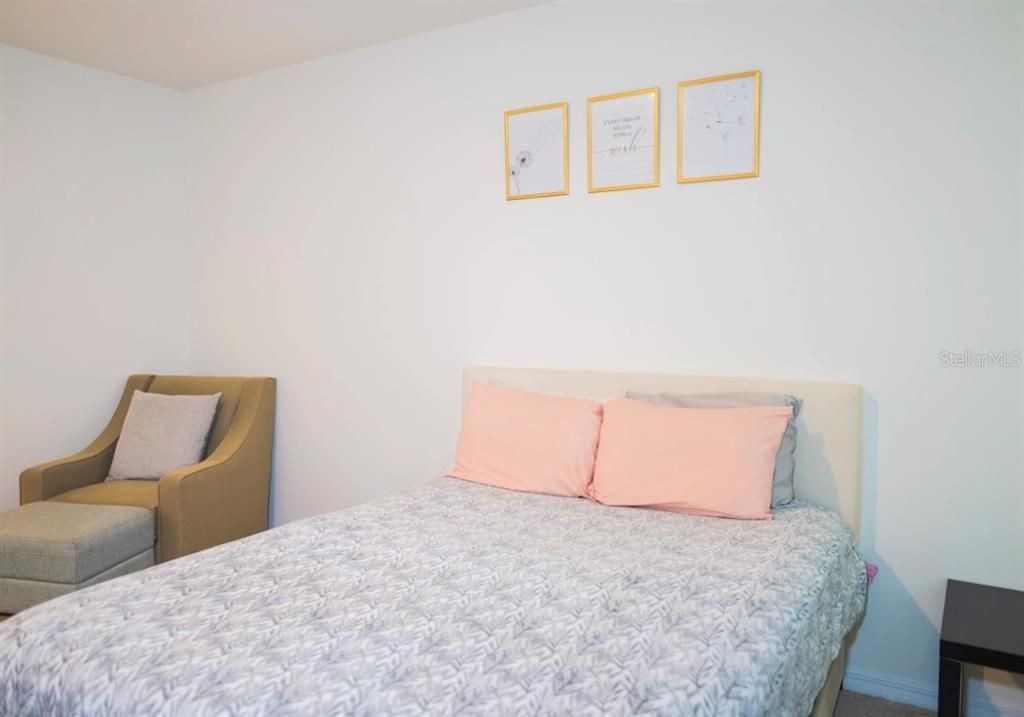 На продажу: $355,000 (4 спален, 2 ванн, 1830 Квадратных фут)