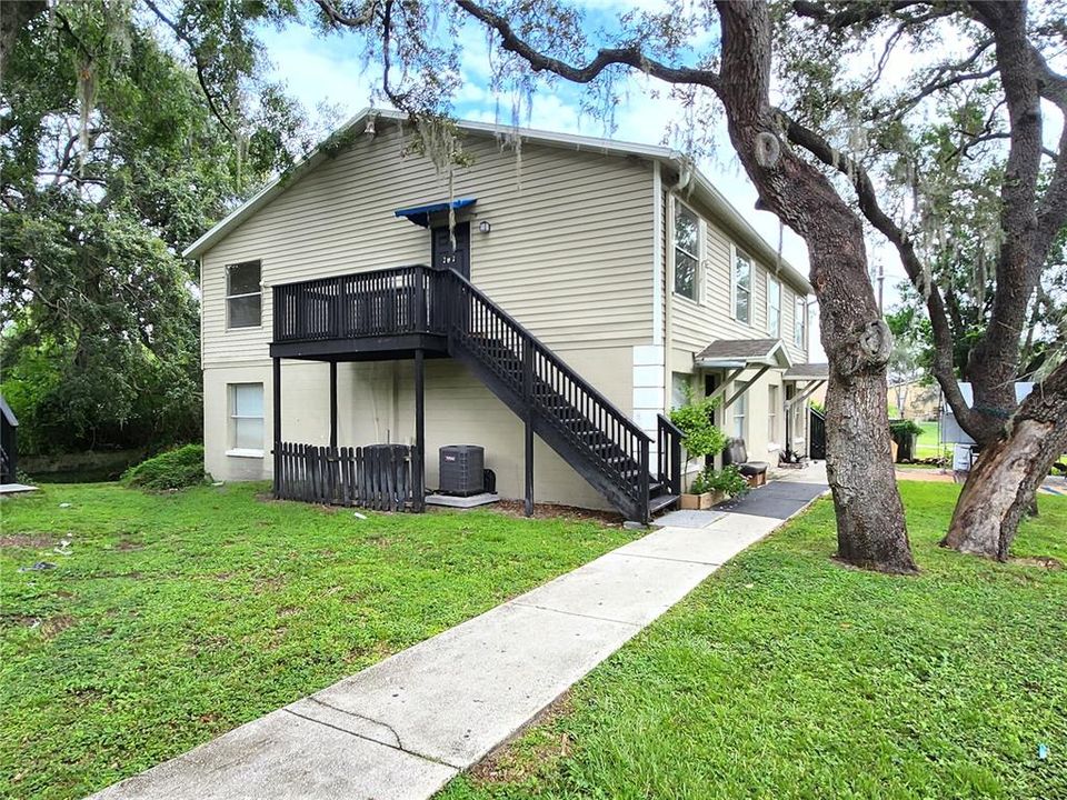 最近租的: $1,595 (3 贝兹, 1 浴室, 858 平方英尺)