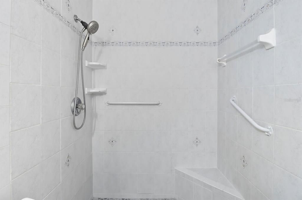 En Venta: $369,900 (3 camas, 2 baños, 1749 Pies cuadrados)