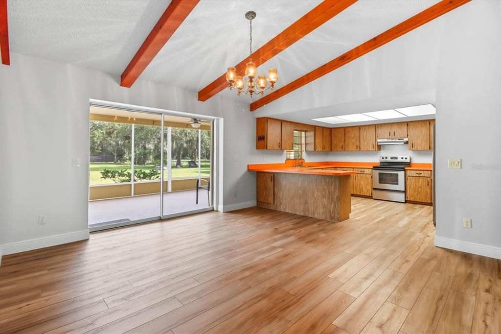 En Venta: $369,900 (3 camas, 2 baños, 1749 Pies cuadrados)