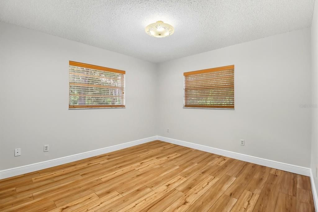 En Venta: $369,900 (3 camas, 2 baños, 1749 Pies cuadrados)