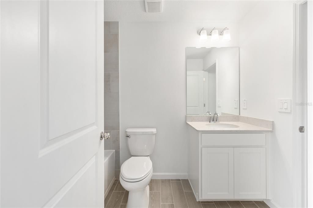 Active With Contract: $1,700 (3 beds, 2 baths, 1782 Square Feet)