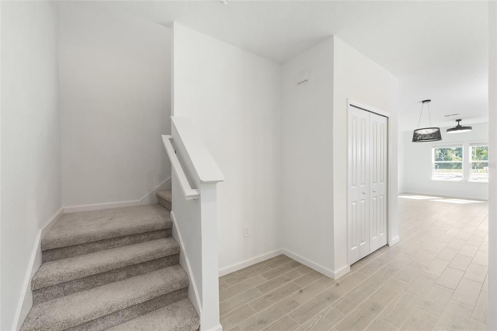 Active With Contract: $1,700 (3 beds, 2 baths, 1782 Square Feet)