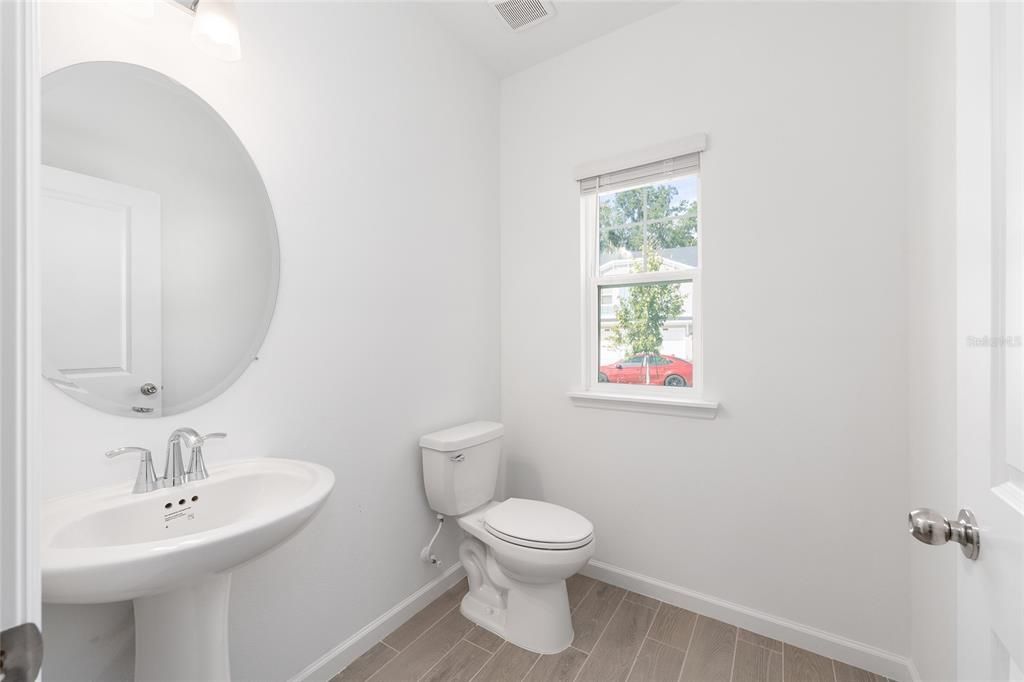 Active With Contract: $1,700 (3 beds, 2 baths, 1782 Square Feet)