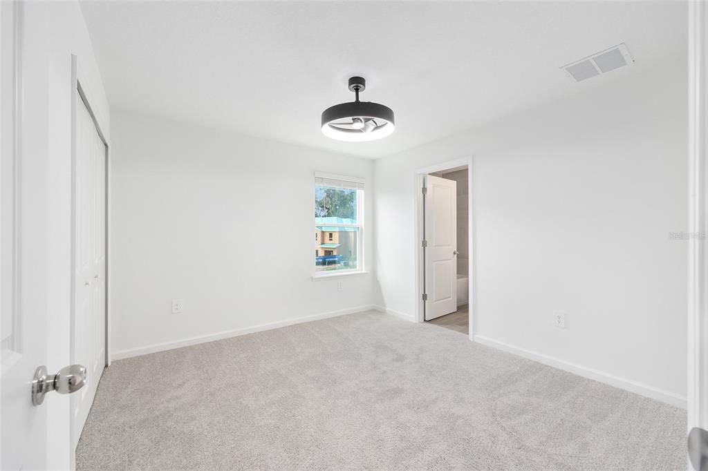 Active With Contract: $1,700 (3 beds, 2 baths, 1782 Square Feet)