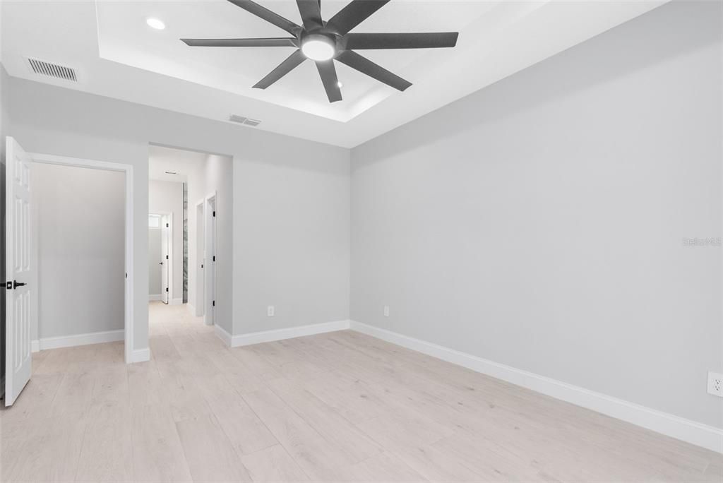 Active With Contract: $344,990 (3 beds, 2 baths, 1590 Square Feet)