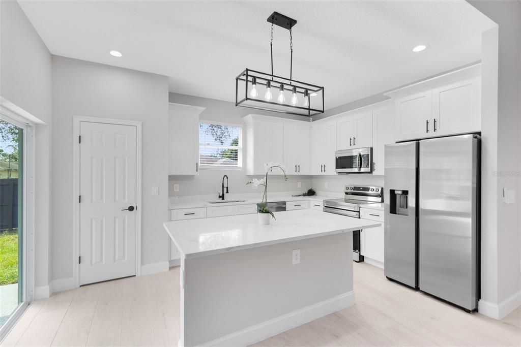 Active With Contract: $344,990 (3 beds, 2 baths, 1590 Square Feet)