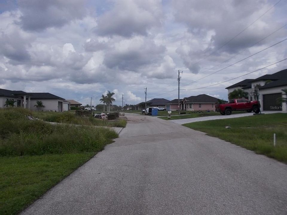 待售: $69,900 (0.24 acres)