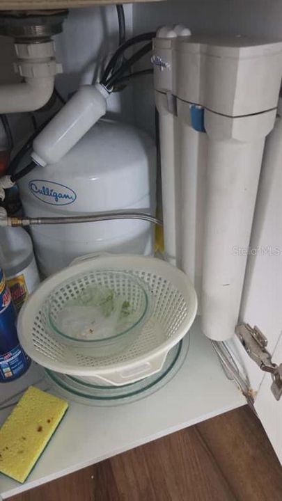 Под контрактом: $199,900 (2 спален, 1 ванн, 904 Квадратных фут)