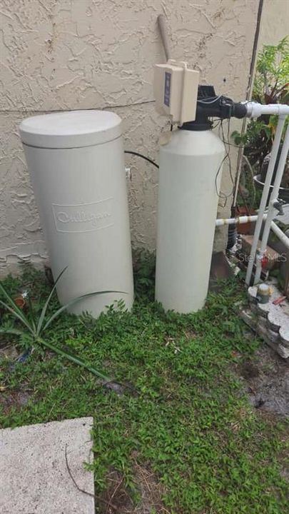 Под контрактом: $199,900 (2 спален, 1 ванн, 904 Квадратных фут)