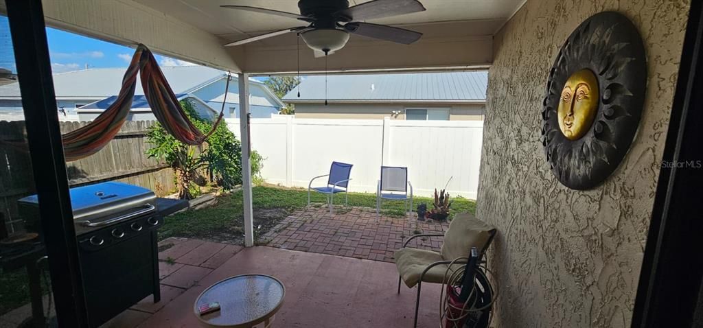 Под контрактом: $199,900 (2 спален, 1 ванн, 904 Квадратных фут)