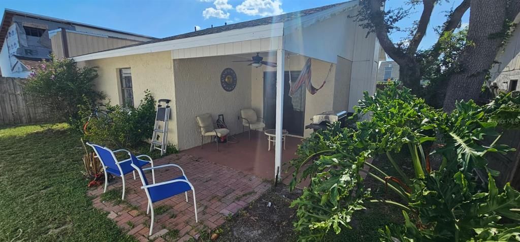 Под контрактом: $199,900 (2 спален, 1 ванн, 904 Квадратных фут)