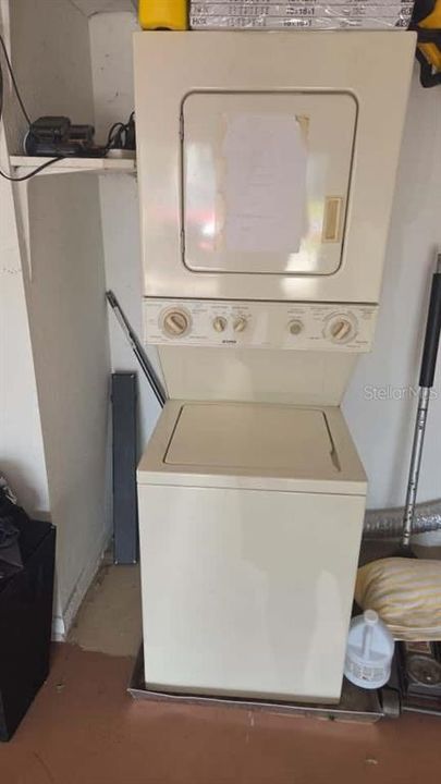 Под контрактом: $199,900 (2 спален, 1 ванн, 904 Квадратных фут)