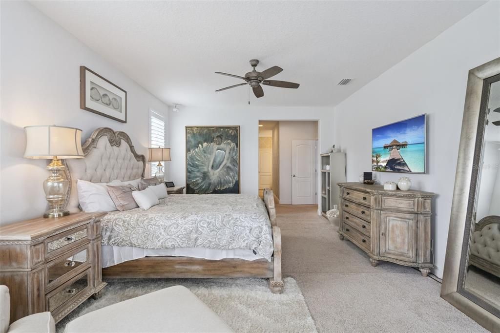 Active With Contract: $1,690,000 (6 beds, 6 baths, 5006 Square Feet)