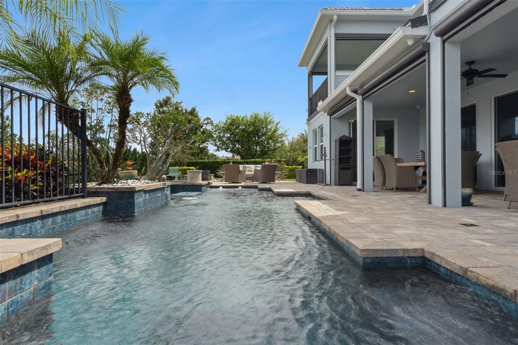 Active With Contract: $1,690,000 (6 beds, 6 baths, 5006 Square Feet)