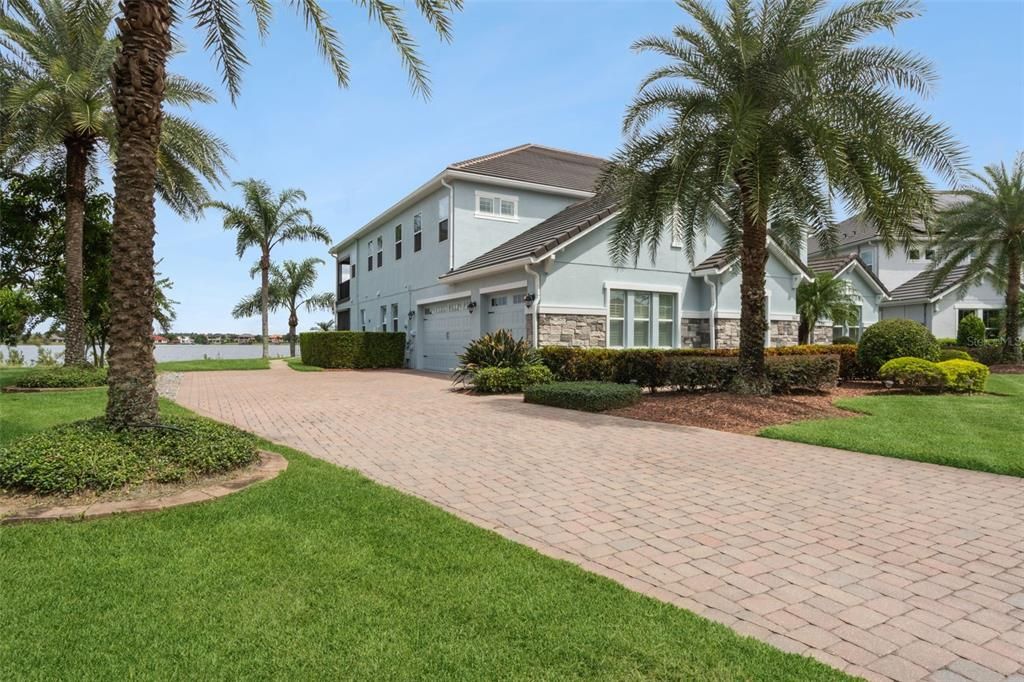 Active With Contract: $1,690,000 (6 beds, 6 baths, 5006 Square Feet)