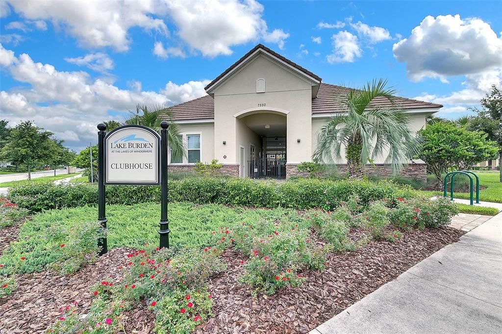 Active With Contract: $1,690,000 (6 beds, 6 baths, 5006 Square Feet)