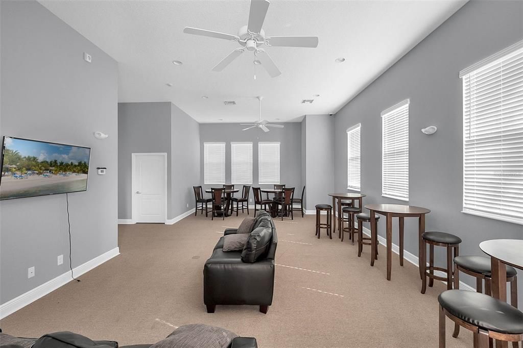 Active With Contract: $1,690,000 (6 beds, 6 baths, 5006 Square Feet)