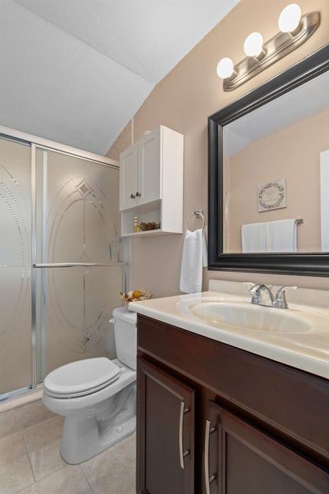 Active With Contract: $159,900 (2 beds, 2 baths, 870 Square Feet)