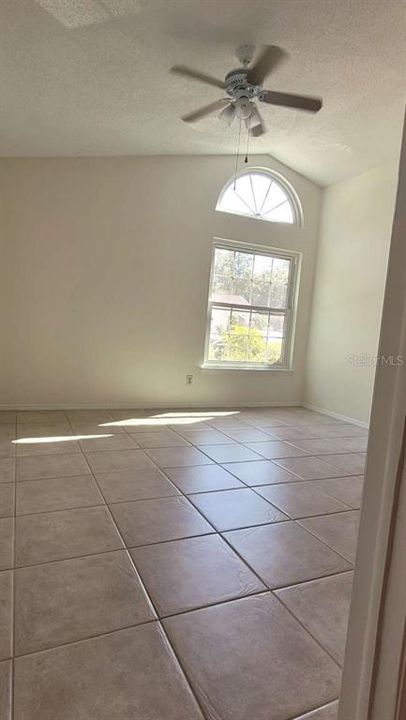 En Venta: $235,000 (2 camas, 2 baños, 1187 Pies cuadrados)