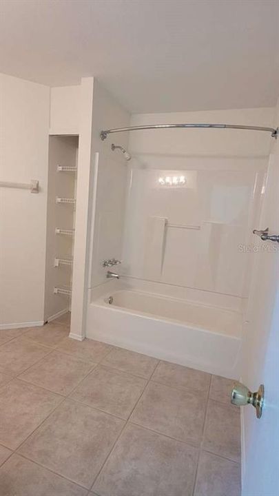 En Venta: $235,000 (2 camas, 2 baños, 1187 Pies cuadrados)